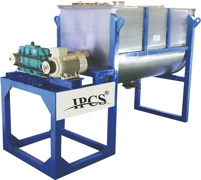 Ribbon blender for dry powder mixing